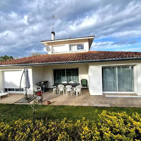 Holiday home Dunisia Leon